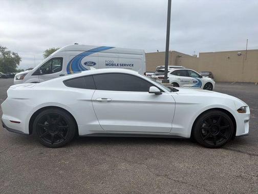 Oxford White 2022 Ford Mustang EcoBoost Premium