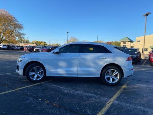 2021 Audi Q8 55 Premium