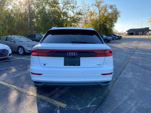 2021 Audi Q8 55 Premium