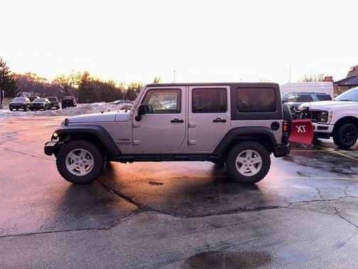 2016 Jeep Wrangler Unlimited Sport