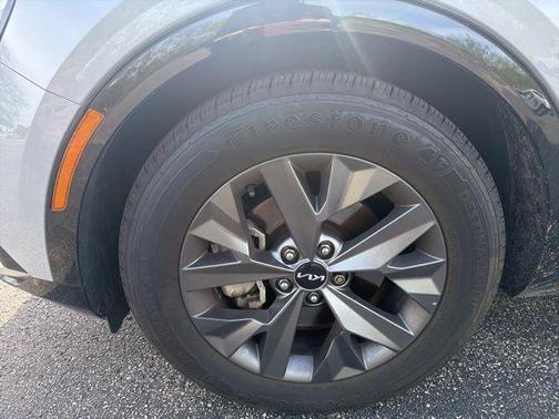 Wolf Gray 2023 Kia Sportage SX