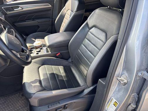 2020 Volkswagen Atlas Cross Sport 3.6L V6 SEL Premium R-Line