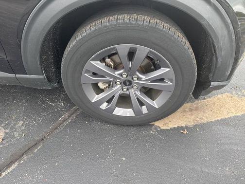 Agate Black Metallic 2022 Ford Explorer XLT