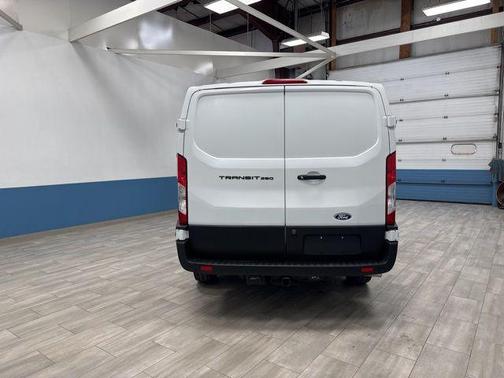 Oxford White 2026 Ford Transit-250 Base