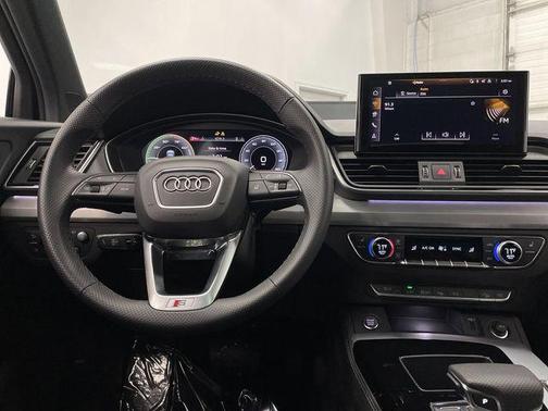 2024 Audi Q5 55 S line Prestige