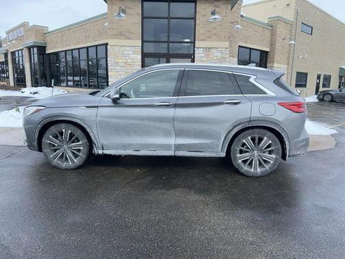2021 INFINITI QX50 LUXE