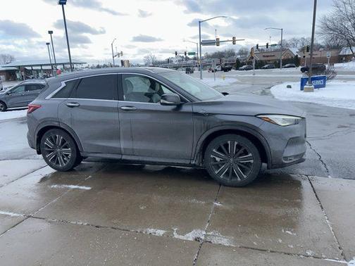 2021 INFINITI QX50 LUXE