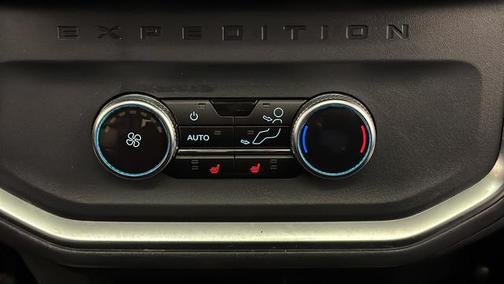 Dark Matter Gray Metallic 2025 Ford Expedition Platinum