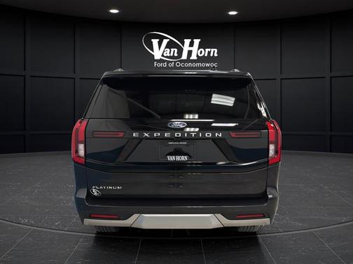 Dark Matter Gray Metallic 2025 Ford Expedition Platinum