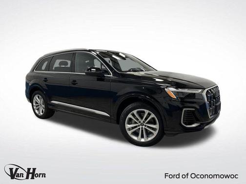 2025 Audi Q7 55 Premium