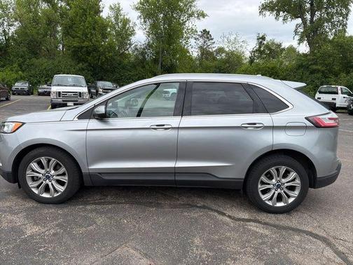 Silver Metallic 2020 Ford Edge Titanium