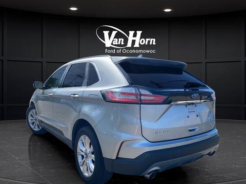 Silver Metallic 2020 Ford Edge Titanium