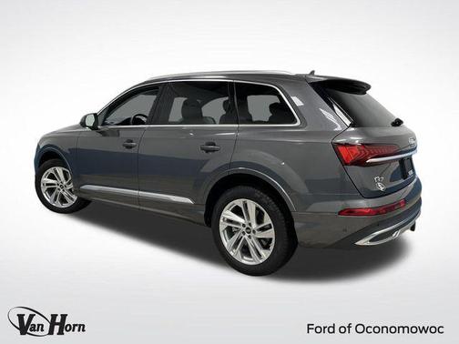 2023 Audi Q7 55 Premium Plus