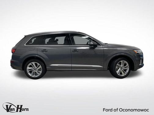 2023 Audi Q7 55 Premium Plus
