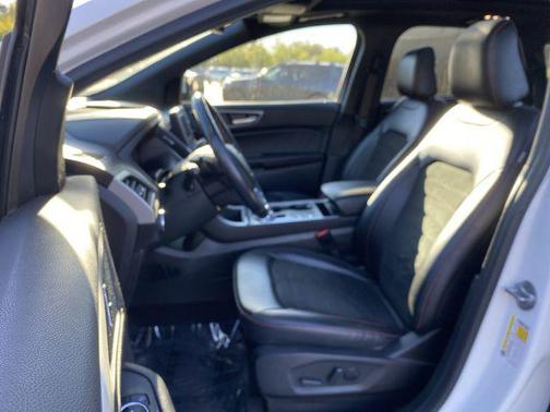 2023 Ford Edge ST Line