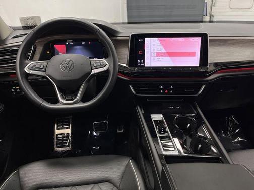 2024 Volkswagen Atlas 2.0T SEL Premium R-Line 4MOTION