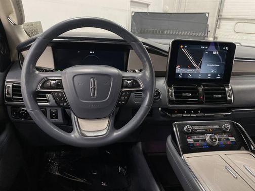 2019 Lincoln Navigator L Black Label
