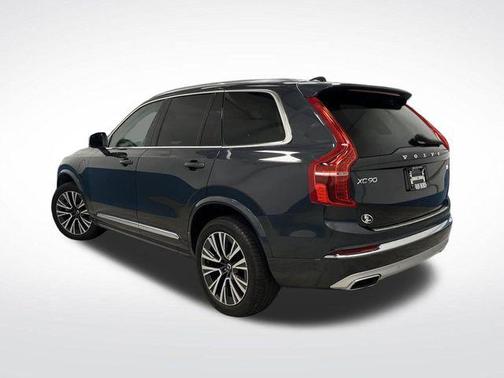2021 Volvo XC90 Recharge Plug-In Hybrid T8 Inscription Expression 7 Passenger