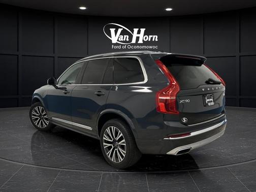 2021 Volvo XC90 Recharge Plug-In Hybrid T8 Inscription Expression 7 Passenger