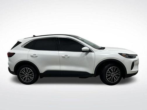 2023 Ford Escape PHEV SE