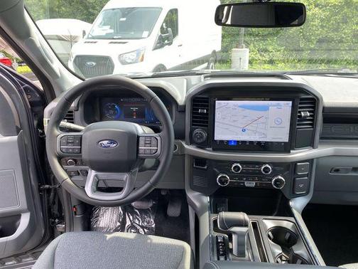 2025 Ford F-150 Lightning XLT