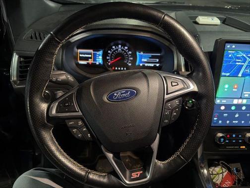 2022 Ford Edge ST