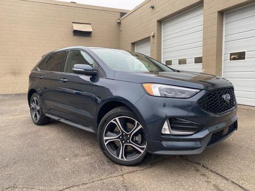 2022 Ford Edge ST