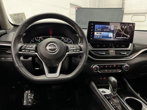 2024 Nissan Altima SR FWD