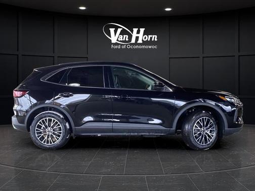 2026 Ford Escape PHEV SE