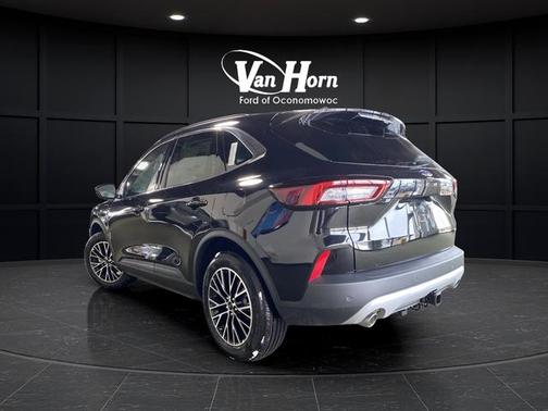 2026 Ford Escape PHEV SE