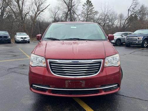 2013 Chrysler Town & Country Touring