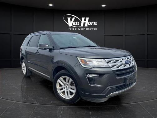 Magnetic 2018 Ford Explorer XLT