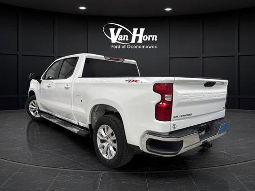Summit White 2025 Chevrolet Silverado 1500 LT