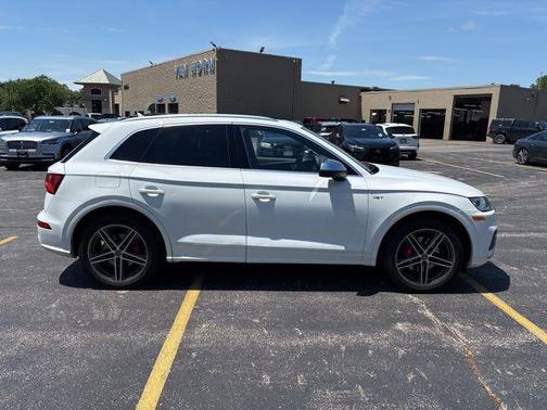 2018 Audi SQ5 3.0T Premium Plus