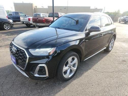 Black Metallic 2023 Audi Q5 45 S line Premium Plus
