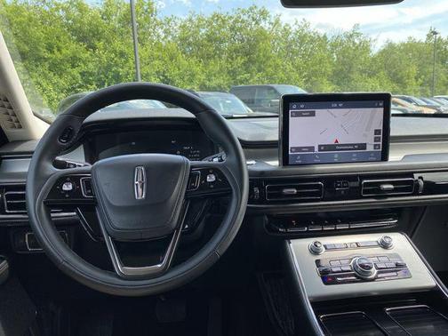 2023 Lincoln Aviator Standard AWD