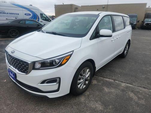 Snow White Pearl 2019 Kia Sedona L