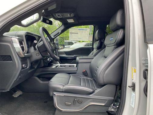 2025 Ford F-350 Platinum