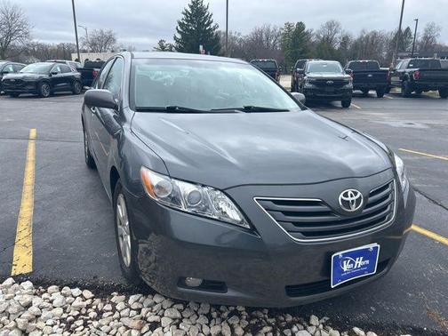 Classic Silver Metallic 2009 Toyota Camry LE