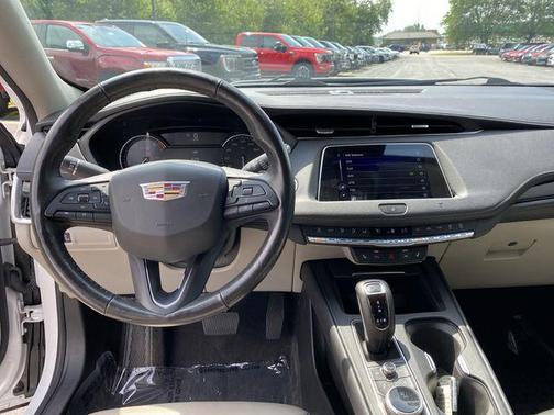 2019 Cadillac XT4 Premium Luxury