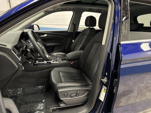 2022 Audi Q5 45 S line Premium Plus