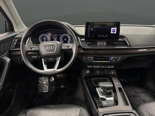 2022 Audi Q5 45 S line Premium Plus
