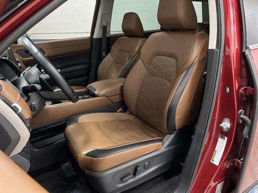 2023 Nissan Pathfinder Platinum 4WD