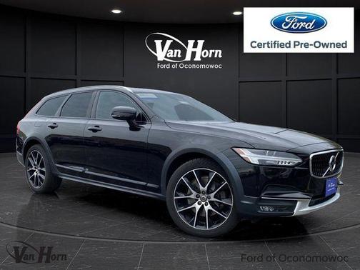 2018 Volvo V90 Cross Country T6