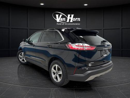 Agate Black Metallic 2024 Ford Edge SEL
