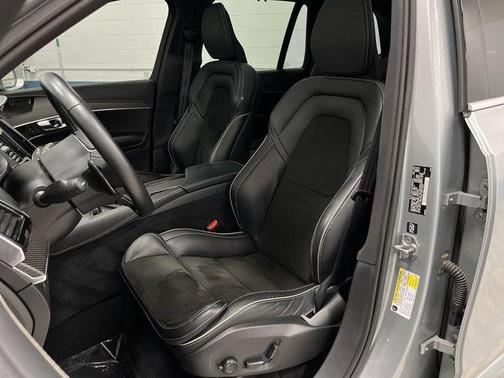2019 Volvo XC90 T5 R-Design