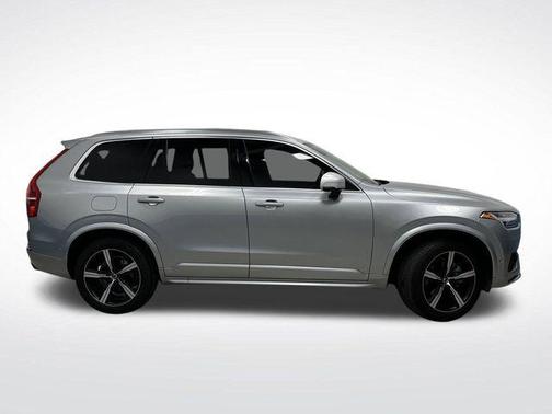 2019 Volvo XC90 T5 R-Design