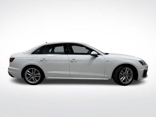 2024 Audi A4 45 S line Premium Plus