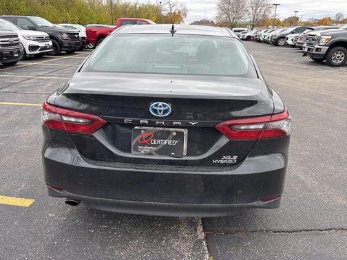 2021 Toyota Camry Hybrid XLE