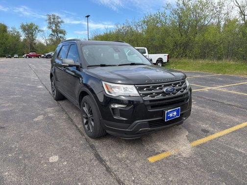 Shadow Black 2018 Ford Explorer XLT